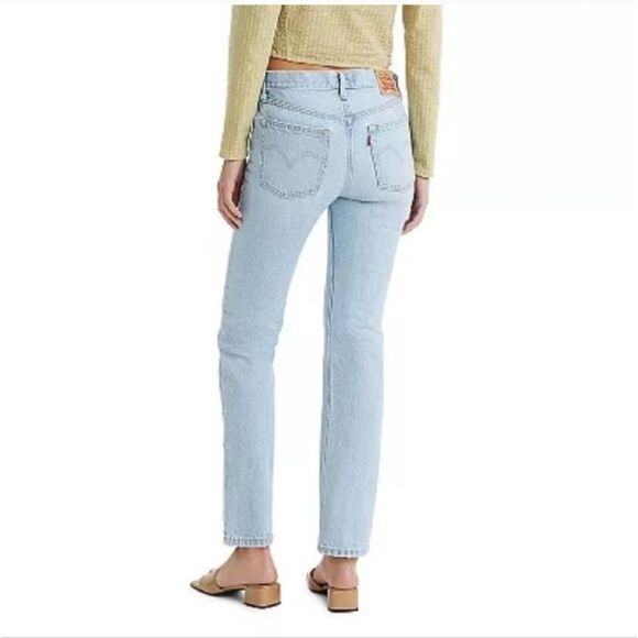 Levis 501 150s in Light Wash Size 28 - Picture 2 of 14